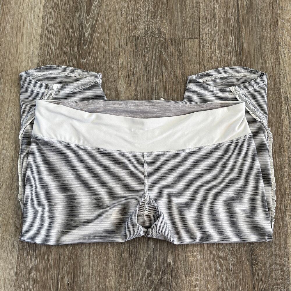 Lululemon Run: Fast And Free Crop Wee Are From Space White Combo - Size: 10 - Picture 5 of 11